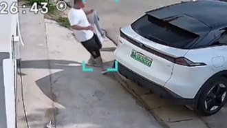 Водитель потерял сознание от запаха в автомобиле Deepal. Оказалось, что протекает аккумулятор