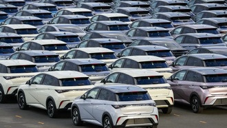 Производителей аккумуляторов для электромобилей призывают сократить выбросы