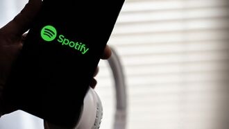 Spotify делает ставку на человеческих кураторов, несмотря на развитие ИИ-плейлистов