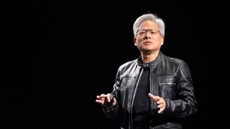 Глава Nvidia заявил, что китайская армия вряд ли будет использовать американские чипы для ИИ