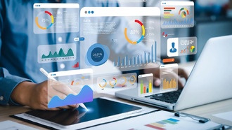 Российский ИИ распознает человека даже по фото 60-летней давности