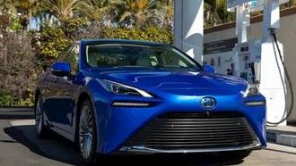 Владельцы водородных Toyota Mirai в США подали коллективный иск из-за проблем с заправкой