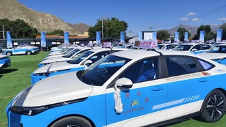 Лхаса запустила такси с быстрой заменой аккумуляторов