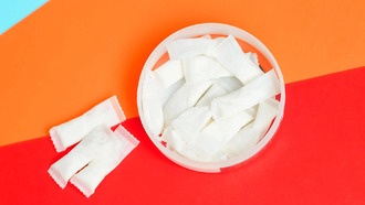 Никотиновые пакетики в виде конфет вызвали 763%-й рост отравлений среди детей