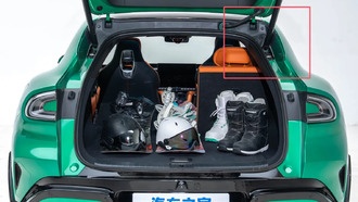 Xiaomi объяснила, почему в YU7 используется одна электрическая опора багажника