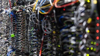 Илон Маск ведёт переговоры о строительстве дата-центров xAI в Саудовской Аравии