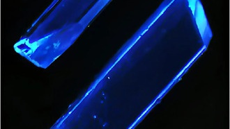 Учёные создали экологичные сверхъяркие синие светодиоды на основе гибридного материала