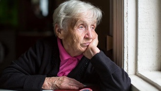 Тихая угроза: как потеря слуха и одиночество ускоряют ухудшение памяти