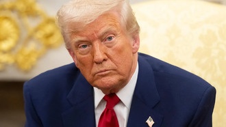 Опухшие ноги Трампа могут указывать на опасное заболевание