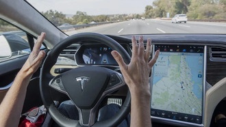 Tesla столкнется с обвинениями в Калифорнии из-за завышенных обещаний Autopilot