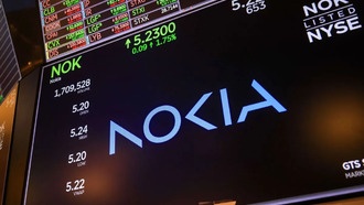 Акции Nokia упали после снижения прогноза прибыли из-за курсов валют и пошлин