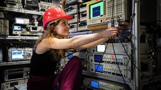 Впервые создан квантовый бит из антиматерии