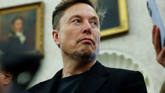 Илон Маск предложил акционерам Tesla решить вопрос инвестиций в xAI