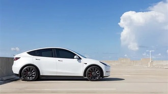 Tesla столкнулась с падением продаж и прибыли во втором квартале 2025 года