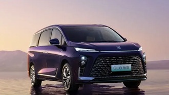 Buick представила новый GL8 Lu Zun с эксклюзивным цветом «Пурпурное восточное сияние»