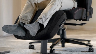 Secretlab представила регулируемую подставку для ног Otto