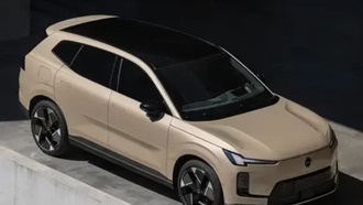 Volvo представила новый гибридный кроссовер XC70 в цвете Desert Sand