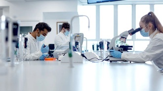 Исследование: ложь может повысить доверие к науке