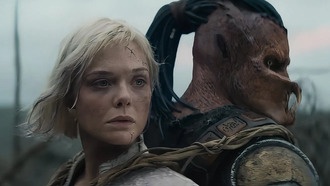 Эль Фаннинг раскрыла детали о своем персонаже-андроиде в фильме «Хищник: Пустоши»