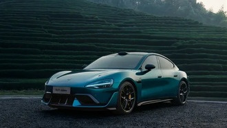 Электрический седан Xiaomi SU7 Ultra установил рекорд на Нюрбургринге