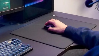 Cherry выпускает в США беспроводную клавиатуру с горячей заменой переключателей и коврик из графена