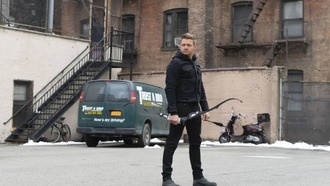 Джереми Реннер подтвердил готовность к съёмкам во 2 сезоне «Соколиного глаза»