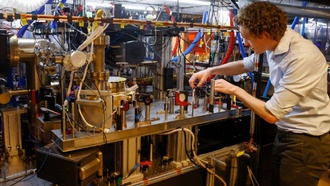 Физики до сих пор не могут прийти к единому мнению о квантовом мире спустя 100 лет