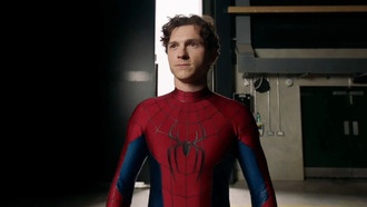 Новые фото со съемок «Человека-паука: Новый день» показывают костюм Тома Холланда в действии