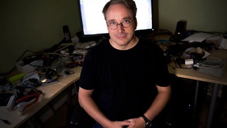 Линус Торвальдс всё ещё использует «старую добрую» Radeon RX 580 — возможно, вам тоже не нужен апгрейд