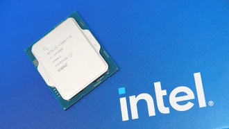 Четыре бывших члена совета директоров Intel призывают спасти фабрики компании