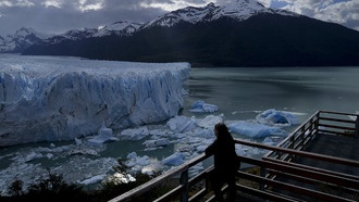 Ледник Перито-Морено в Аргентине начал стремительно таять