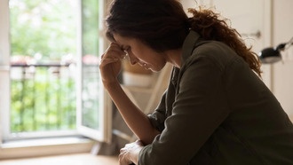 Почему так сложно простить себя? Учёные объясняют природу чувства вины и стыда