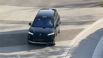 Новый NIO ES8 показался на фото: увеличенные габариты и мощный электропривод