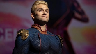 Энтони Старр прощается с Хоумлендером после завершения съемок «Пацанов»