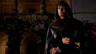 Дуглас Бут и Мишель Кигэн сыграют главные роли в новой полицейской драме «Вина»