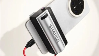 Shargeek выпустила портативный аккумулятор с функцией рукоятки для съёмки