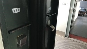 В Китае предложили ввести «курящие вагоны» в поездах