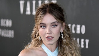 Режиссёр Тони Тост прокомментировал провальный старт фильма «Американщина» с Сидни Суини