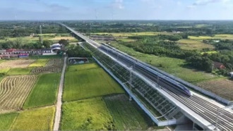 В Китае запустили пробную эксплуатацию высокоскоростной железной дороги Сянцзин