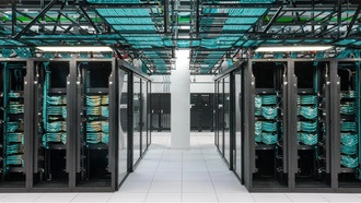 Nvidia планирует использовать кремниевую фотонику и сопакутированную оптику в AI-кластерах к 2026 году