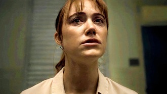 Показаны первые кадры из ремейка триллера «Рука, качающая колыбель»