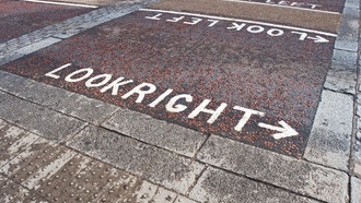 Исследование: мозг политических экстремистов работает схоже, независимо от идеологии