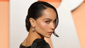 Зои Кравиц случайно оскорбила Остина Батлера из-за его роли в «Дневниках Кэрри»