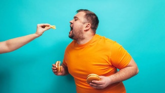 Ультраобработанные продукты вызывают ожирение даже при одинаковой калорийности