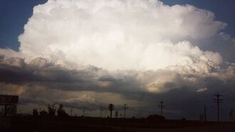 Учёные впервые отследили загрязнение от молний в реальном времени с помощью спутника NASA