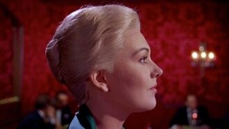 Ким Новак обеспокоена тем, как Сидни Суини изобразит её роман в биографическом фильме