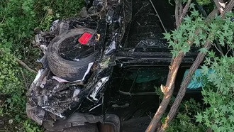 В Китае внедорожник Tank 300 упал со скалы: один погиб, двое пострадали