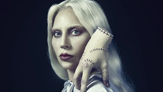 Леди Гага в образе Розалин Ротвуд для второго сезона «Уэнсдэй»