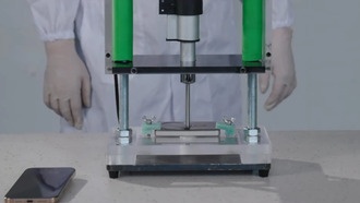 Портативный аккумулятор SolidSafe выдерживает удар гвоздя и продолжает работать