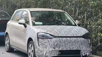 Представлена обновлённая версия электромобиля JAC Y3 с дизайном, напоминающим Aito M9